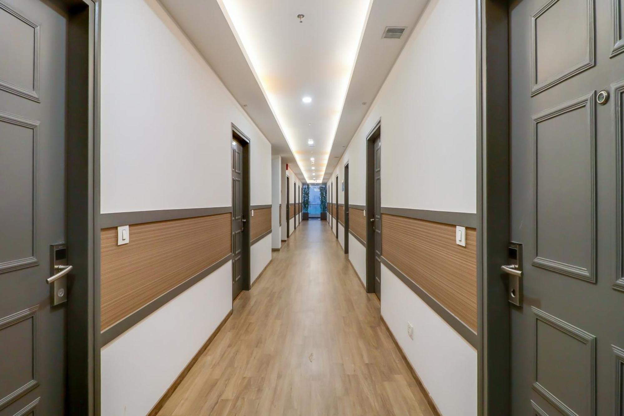 Super Townhouse Jashn Hotel Chinhat Buitenkant foto